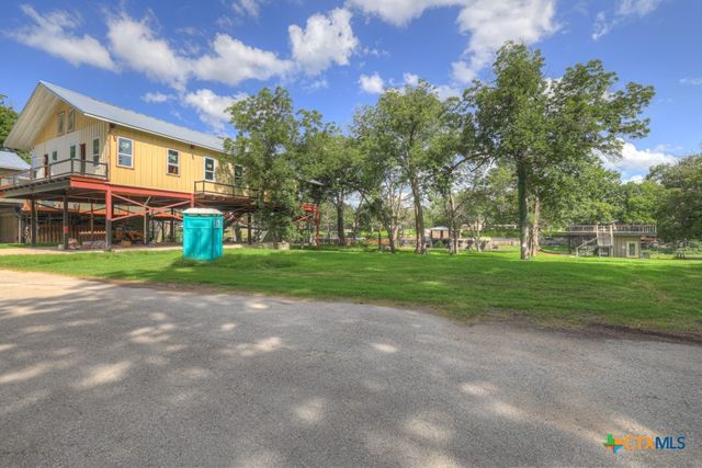 1155 Ethel, Seguin, TX 78155