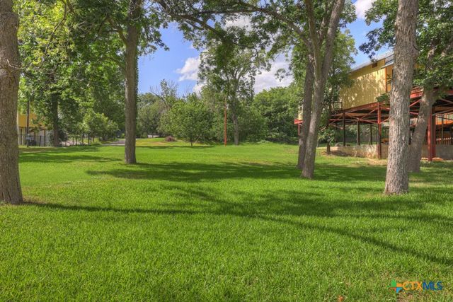 1155 Ethel, Seguin, TX 78155