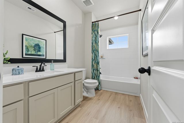 16415 GINGER XING, Elmendorf, TX 78112