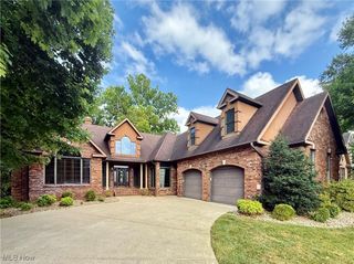 9 Henderson Lane, Williamstown, WV 26187