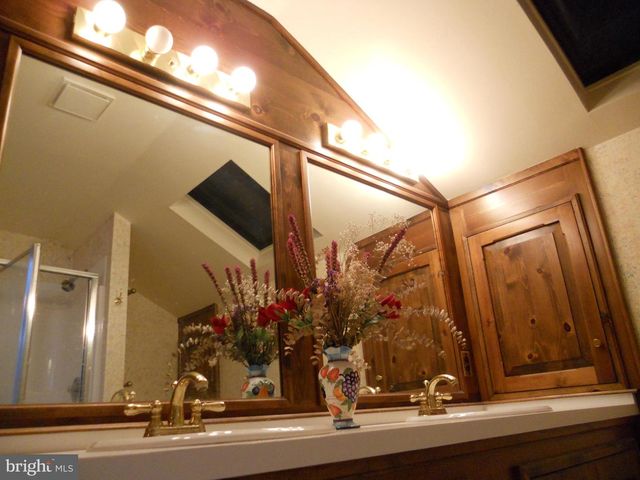 61 BRADFORD WAY, Voorhees, NJ 08043