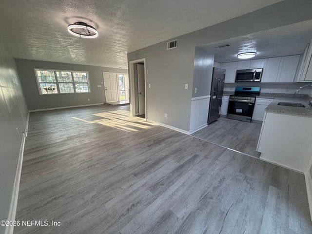 6137 TUSCONY Circle, Jacksonville, FL 32277