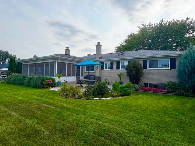 41304 Clairpointe St Street, Harrison Twp, MI 48045