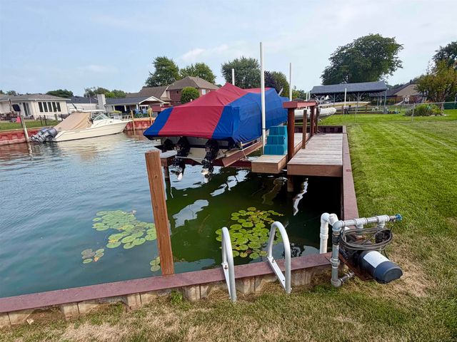 41304 Clairpointe St Street, Harrison Twp, MI 48045