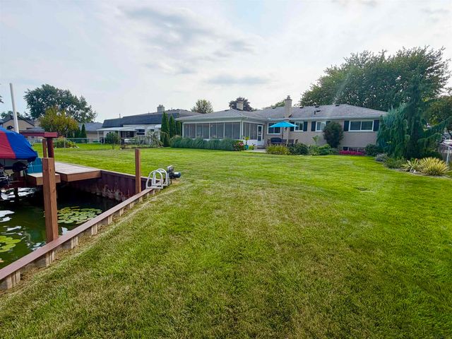 41304 Clairpointe St Street, Harrison Twp, MI 48045