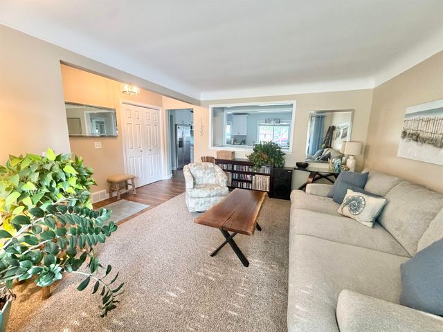 41304 Clairpointe St Street, Harrison Twp, MI 48045