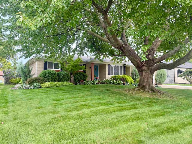 41304 Clairpointe St Street, Harrison Twp, MI 48045
