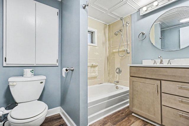 6N872 Fox River Avenue, St. Charles, IL 60174