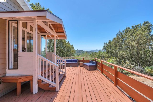 7001 Monte Verde Rd, El Sobrante, CA 94803