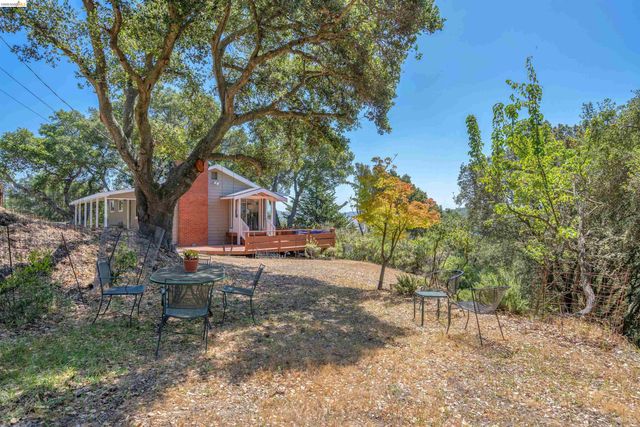 7001 Monte Verde Rd, El Sobrante, CA 94803