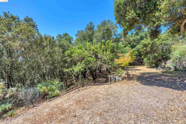 7001 Monte Verde Rd, El Sobrante, CA 94803