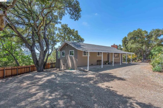 7001 Monte Verde Rd, El Sobrante, CA 94803
