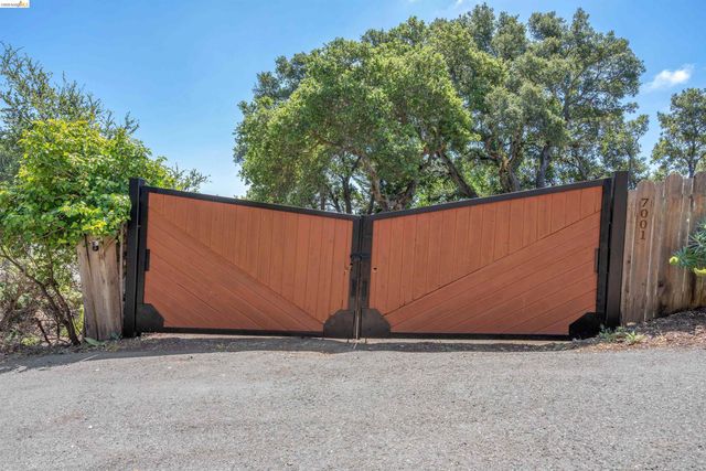 7001 Monte Verde Rd, El Sobrante, CA 94803