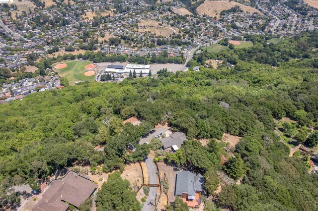 7001 Monte Verde Rd, El Sobrante, CA 94803