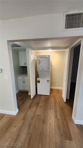 1909 High Valley Court 107, Las Vegas, NV 89128