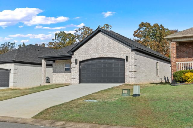 7224 Stonehenge Drive, Sherwood, AR 72120