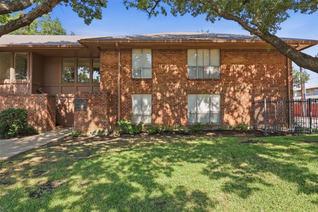 10526 Stone Canyon Road 201, Dallas, TX 75230