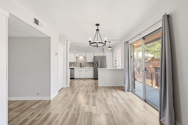 10526 Stone Canyon Road 201, Dallas, TX 75230