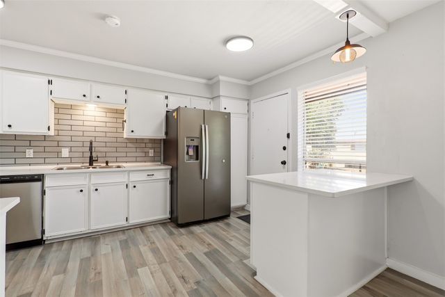 10526 Stone Canyon Road 201, Dallas, TX 75230