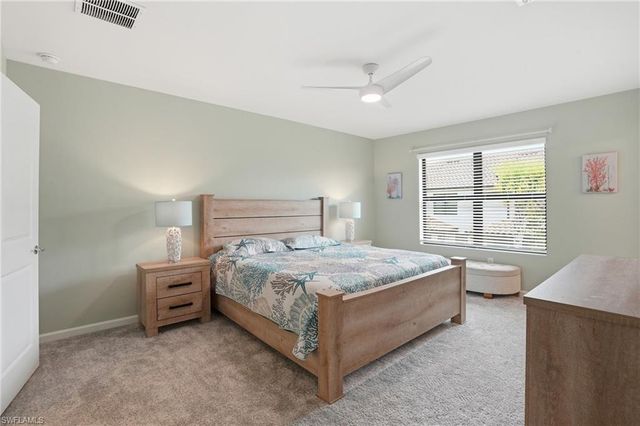 1516 Fells Cove LN, Cape Coral, FL 33909