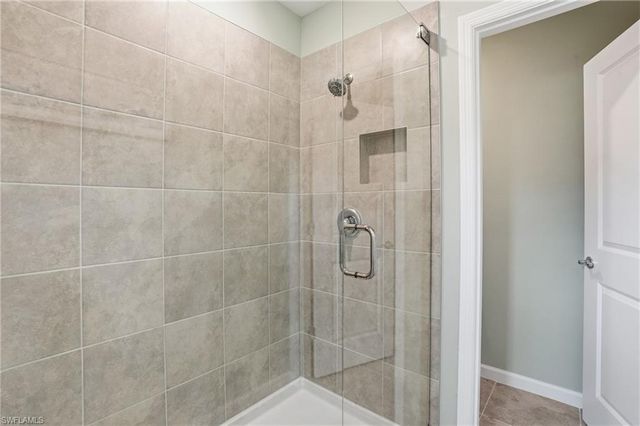 1516 Fells Cove LN, Cape Coral, FL 33909