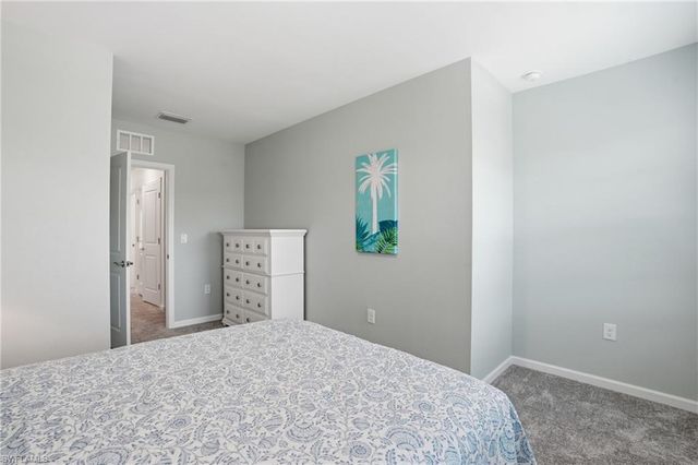 1516 Fells Cove LN, Cape Coral, FL 33909
