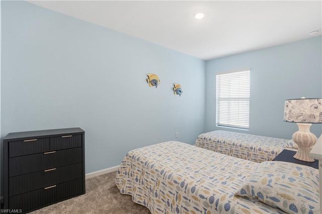 1516 Fells Cove LN, Cape Coral, FL 33909