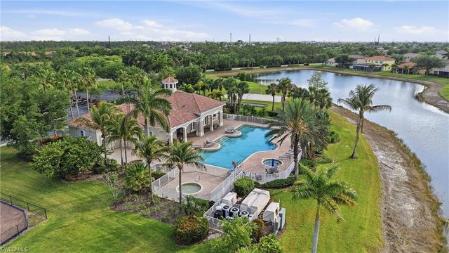 1516 Fells Cove LN, Cape Coral, FL 33909
