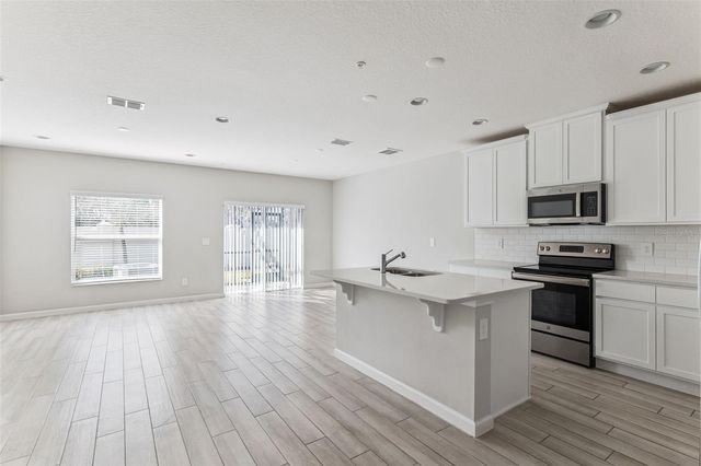 141 CAPE HONEYSUCKLE PLACE, Sanford, FL 32771