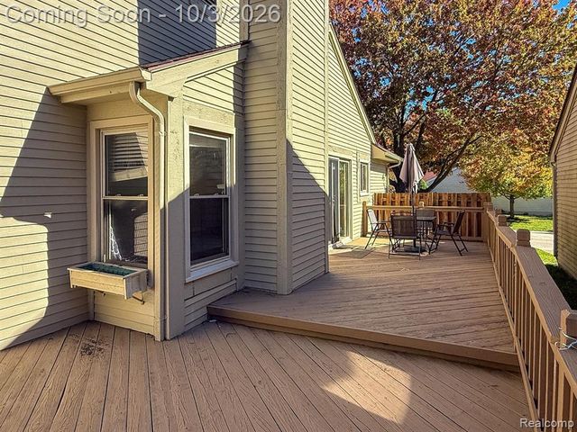 1580 Colony Drive, Rochester Hills, MI 48307
