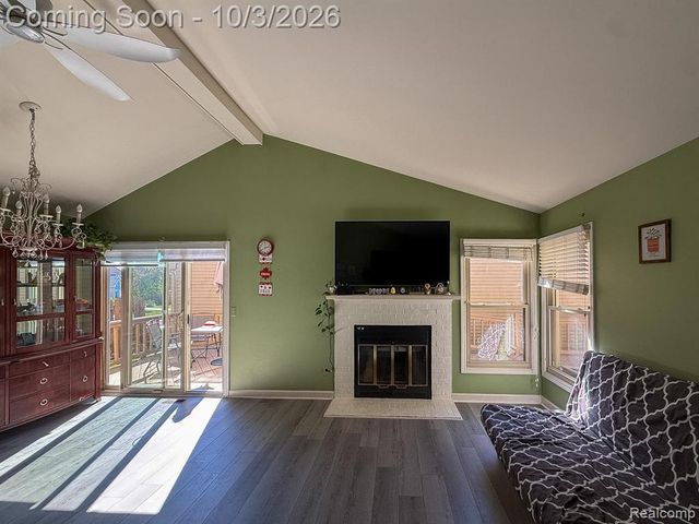 1580 Colony Drive, Rochester Hills, MI 48307
