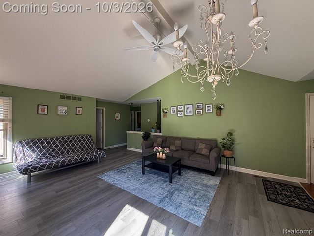 1580 Colony Drive, Rochester Hills, MI 48307