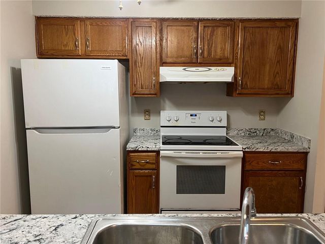 53 Treasure KY, Hampton, VA 23666