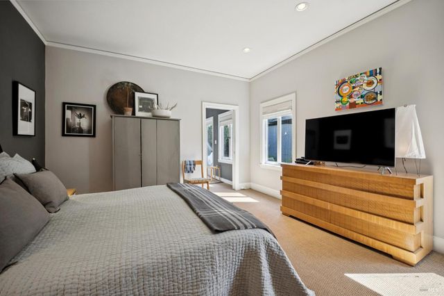 22 Clyde Ave, San Rafael, CA 94901