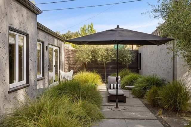 22 Clyde Ave, San Rafael, CA 94901