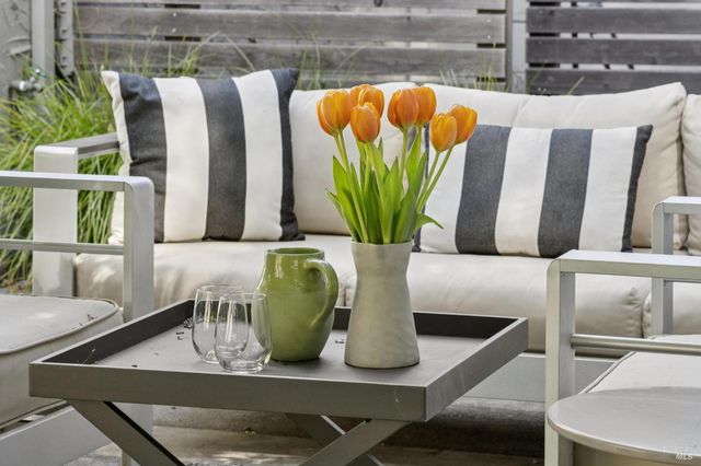 22 Clyde Ave, San Rafael, CA 94901