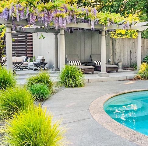 22 Clyde Ave, San Rafael, CA 94901