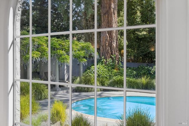 22 Clyde Ave, San Rafael, CA 94901