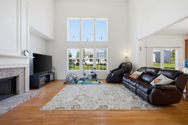 15024 W Austin Drive, Lockport, IL 60441