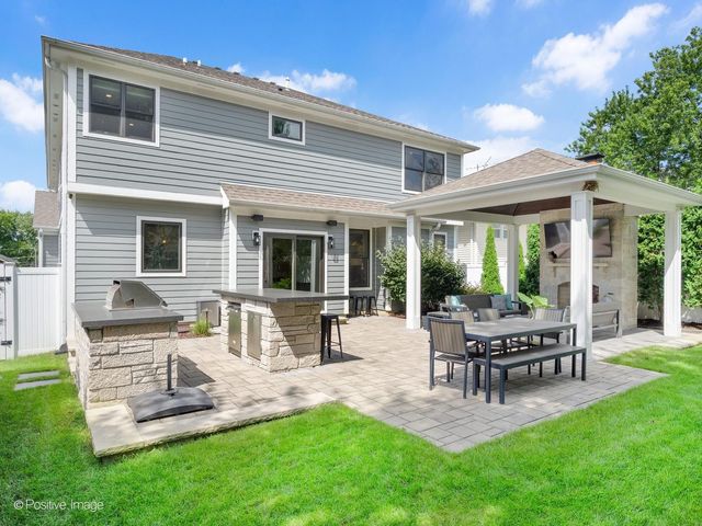 4517 Sherwood Avenue, Downers Grove, IL 60515