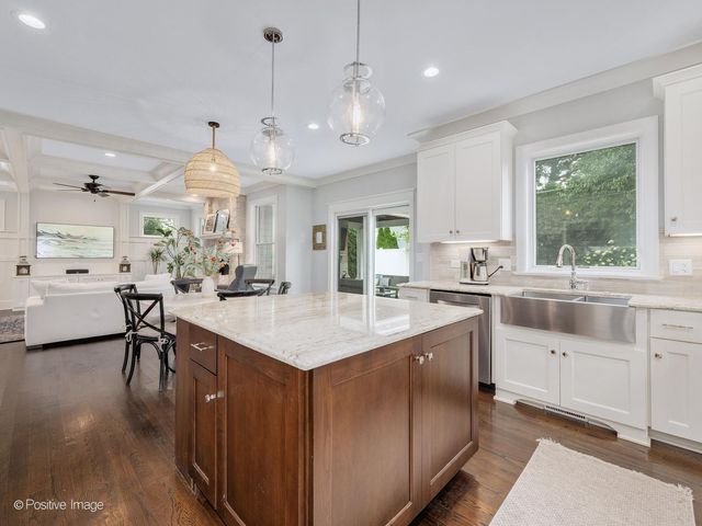 4517 Sherwood Avenue, Downers Grove, IL 60515