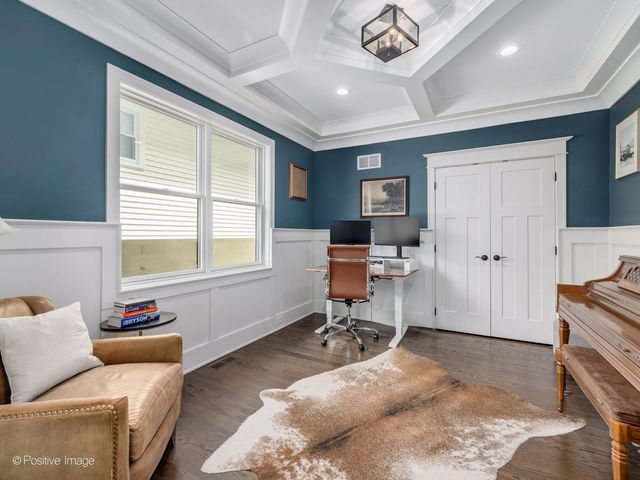 4517 Sherwood Avenue, Downers Grove, IL 60515