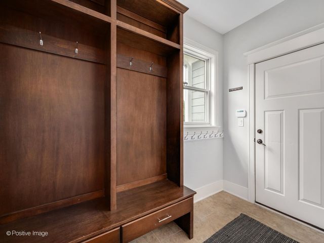 4517 Sherwood Avenue, Downers Grove, IL 60515