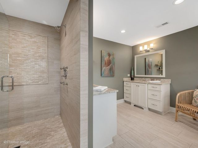 4517 Sherwood Avenue, Downers Grove, IL 60515