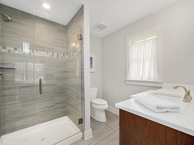 4517 Sherwood Avenue, Downers Grove, IL 60515