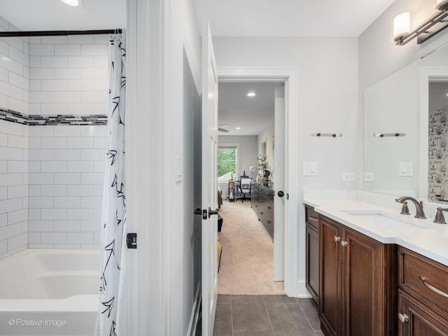4517 Sherwood Avenue, Downers Grove, IL 60515