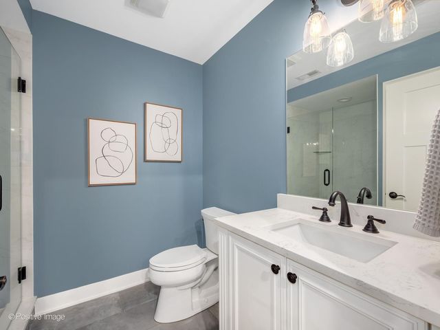 4517 Sherwood Avenue, Downers Grove, IL 60515