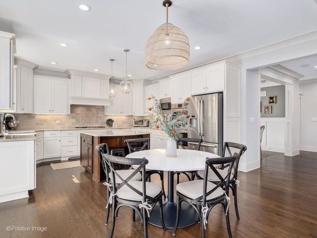 4517 Sherwood Avenue, Downers Grove, IL 60515