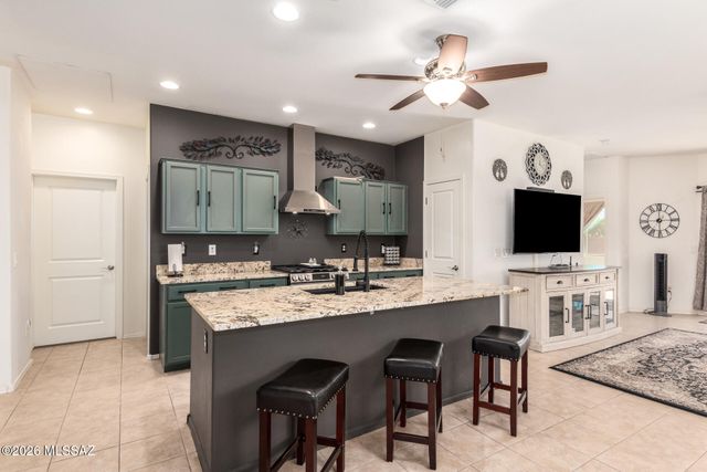 852 E Bottomlands Lane, Sahuarita, AZ 85629