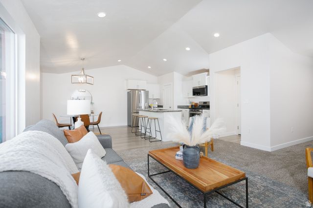 8214 N LAKESHORE DR, Lake Point, UT 84074